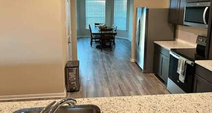 Lake Lavon * 4 TV’s *Sleeps 12*Free fast WI-FI *