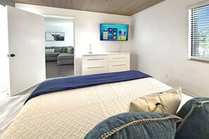2 bedrooms, iron/ironing board, free WiFi, bed sheets
