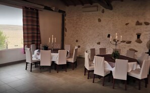 Dining - Gîte dortoir 250 m212 to 15 pers (Peyrusse massas)