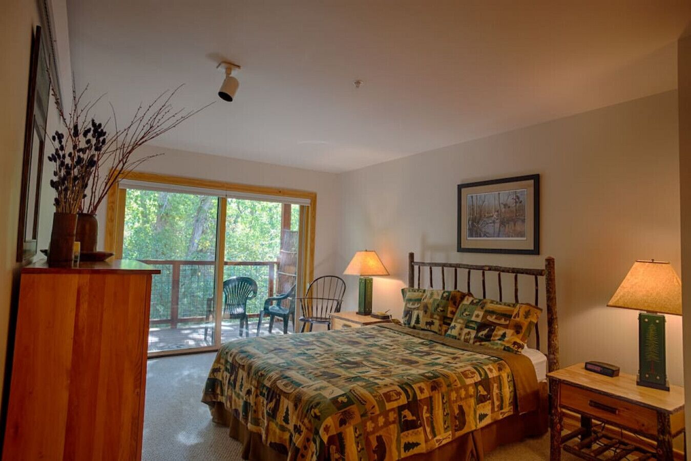 3 chambres, fer et planche à repasser, Wi-Fi gratuit, draps fournis