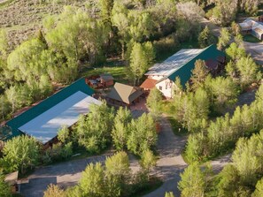 Exterior - Cute & Cozy Condo: Close to Grand Targhee, skiing, mountain biking (Driggs)