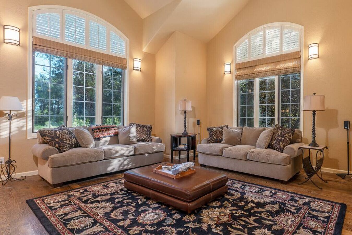 TV connectée, cheminée, lecteur de DVD