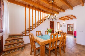 Dining - Vacation Home 'Cas Casai' with Mountain View, Pool & Wi-Fi (Son Negre)