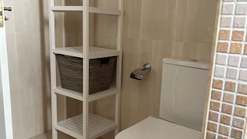 Doccia, asciugacapelli, asciugamani