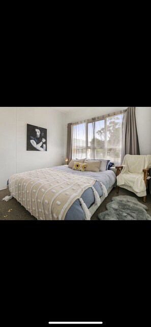 4 bedrooms, Internet, bed sheets - Blairgowrie Bungalow House 300 metres to Bay Beach (Blairgowrie)