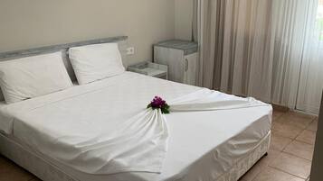 Habitación doble clásica | Minibar, cortinas blackout y insonorización