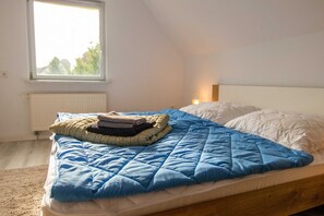 3 Schlafzimmer, Reisekinderbett, WLAN, Bettwäsche