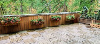 Charming 4-room apartment for 6 at slopes' edge with wifi