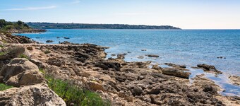 Sea front villa ,direct access to the rocky beach, Siracusa, Sicily