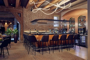 Bar (in der Unterkunft)