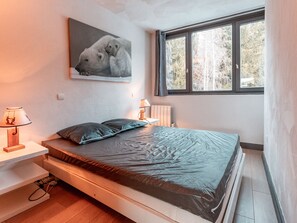 4 bedrooms, free WiFi