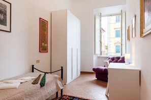 3 bedrooms, iron/ironing board, WiFi