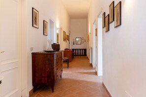 Interior - Borgo Stretto Roomy Apartment x5 (Pisa)