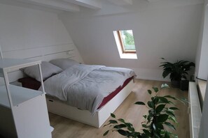 1 sovrum, resesäng, wi-fi och sängkläder
