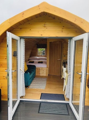 Free WiFi, bed sheets. The Pod Over By