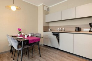 Dining - Stylish Apartment with Terrace | Close to the Beach | Parking. (Międzyzdroje)