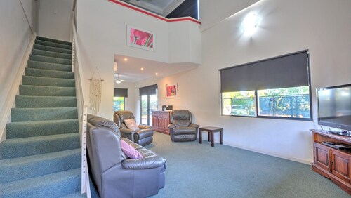 Ocean Breeze - 3 bedroom, 2 bathroom villa