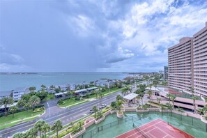 Immagine non classificata, 3 di 46, pulsante