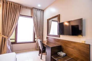 Deluxe Double Room | Room amenity - Hillside Homes (Karachi)