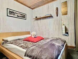 1 bedroom - 2-room apartment, 4 people, near slopes, pets welcome (Tignes)