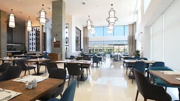 Breakfast, lunch and dinner served