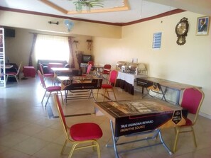 Restaurant - The Pearl Hotel Kumi (Kumi)