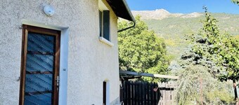 Nice Chalet With View On The Mountain