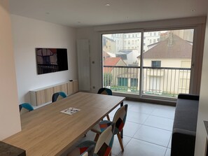 Interior - LE CLOS DES 2 CAPS - RENOVATED CONTEMPORARY 2 BED APARTMENT 2 STEPS FROM THE SEA (Wimereux)