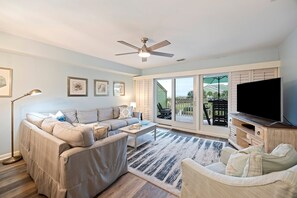 TV, DVD player - Modern Oceanview Villa in Wild Dunes Resort, Pool Access (Isle Of Palms)