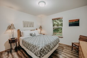 Cabin, 3 Bedrooms | 3 bedrooms, free WiFi