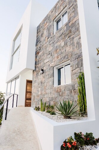 Villa En Las Montañas Con Vista panorámica al mar