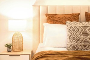 2 makuuhuonetta, silitysrauta/-lauta, vauvan matkasänky, Wi-Fi