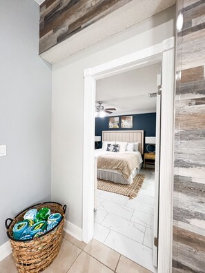 3 soverom, skrivebord, strykejern/-brett og wi-fi (inkludert)