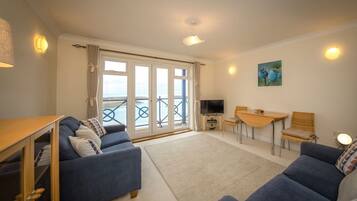 Smart TV, DVD player