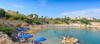 Villa Alexander - Charming Kapparis Getaway