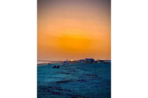 OAK ISLAND MEMORIES BEACHFRONT