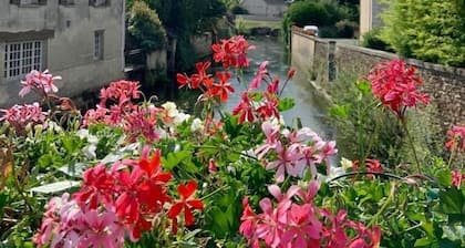 Weekend Home ★ Garden ★ Private access to the Loir