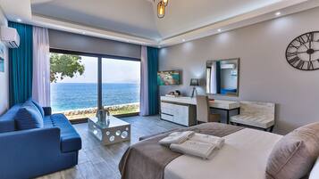 Superior Villa | 1 bedroom, in-room safe, desk, laptop workspace