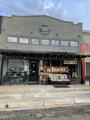 Exterior detail - THE BURROW Dugout (Claude)