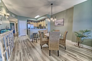 Dining - Luxury Beachfront Condo.  Spacious Balcony! Gorgeous Ocean Views!  Includes beach service! (Panama City Beach)