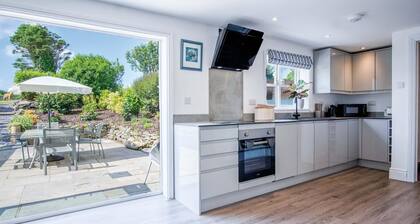 Angle Adventures - 4 Bedroom Cottage - Angle