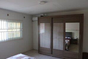 2 makuuhuonetta, ilmainen Wi-Fi, vuodevaatteet