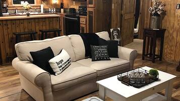 Smart TV, fireplace, DVD player, stereo