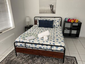 1 bedroom, iron/ironing board, free WiFi, bed sheets