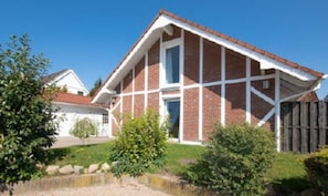 Apartment (Ferienwohnung Selent Familie Sikora) | Außenbereich