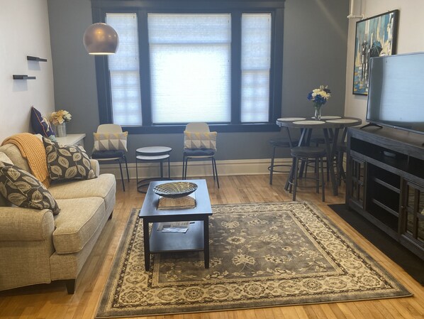 Smart TV - Luxury Historic Condo in Uptown Butte (Butte)