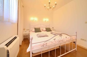 4 bedrooms, WiFi
