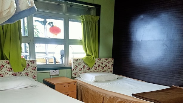 ห้องทวิน, ห้องน้ำรวม | โต๊ะทำงาน, Wi-Fi ฟรี, ผ้าปูที่นอน