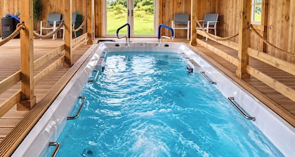 Glamping Pod in St Austell, Sleeps 2 With Spa Pool