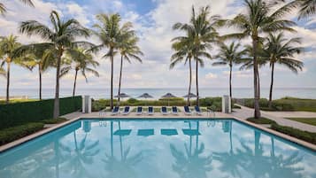 Privat strand i närheten och vit sandstrand